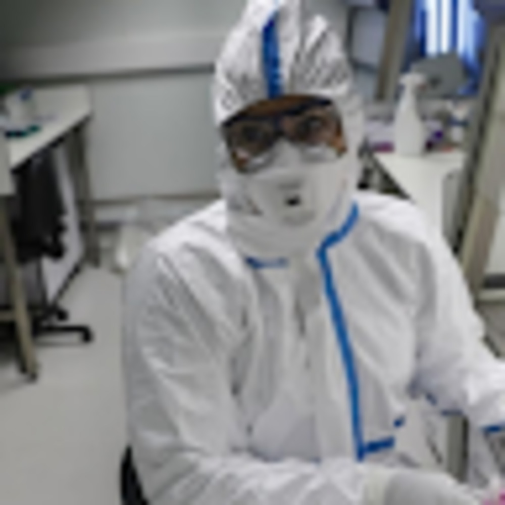 Meet your Posher, Dermaclinic